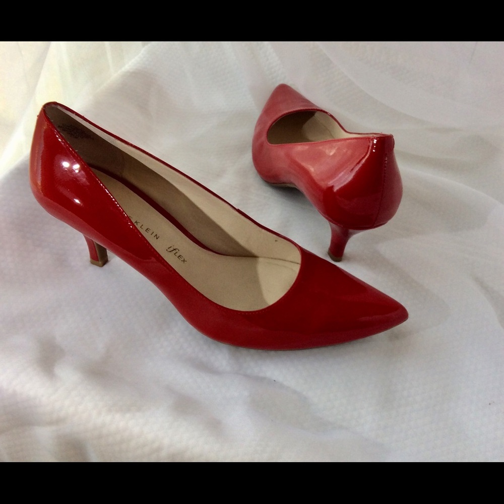 Anne Klein red patent leather kitten heels